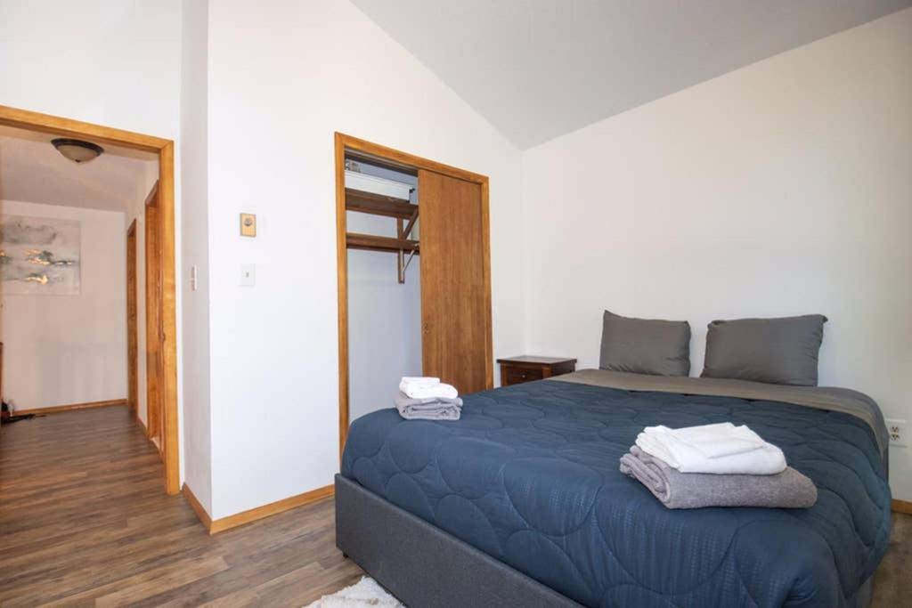 Entire 3 Bedroom Adventure Chalet, Near The Best Of The Poconos อีสต์สเตราด์สเบิร์ก ภายนอก รูปภาพ