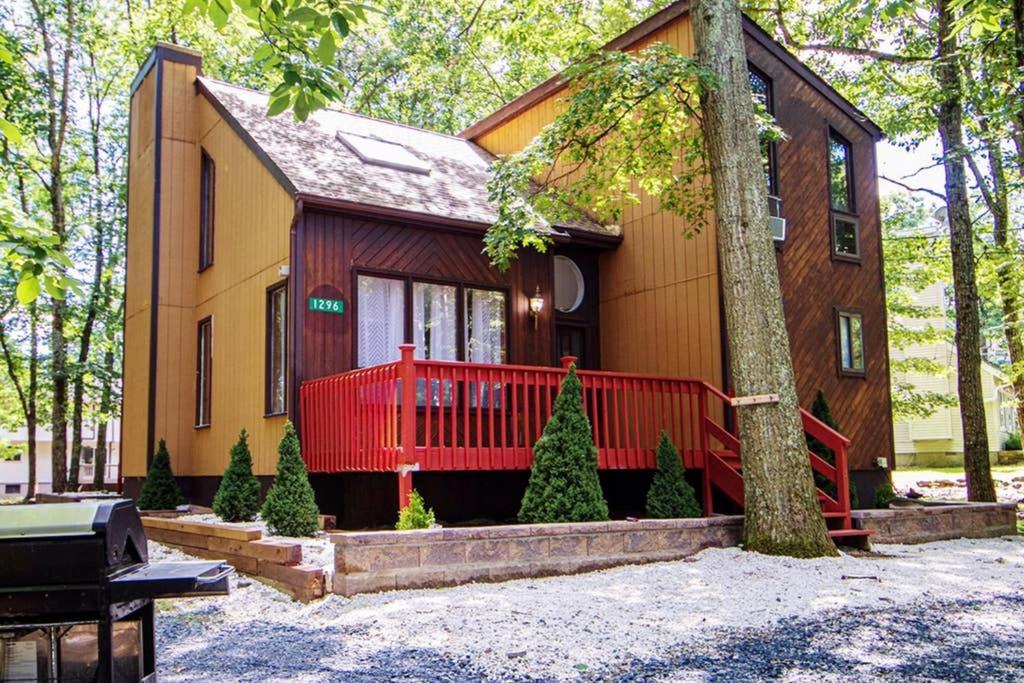 Entire 3 Bedroom Adventure Chalet, Near The Best Of The Poconos อีสต์สเตราด์สเบิร์ก ภายนอก รูปภาพ