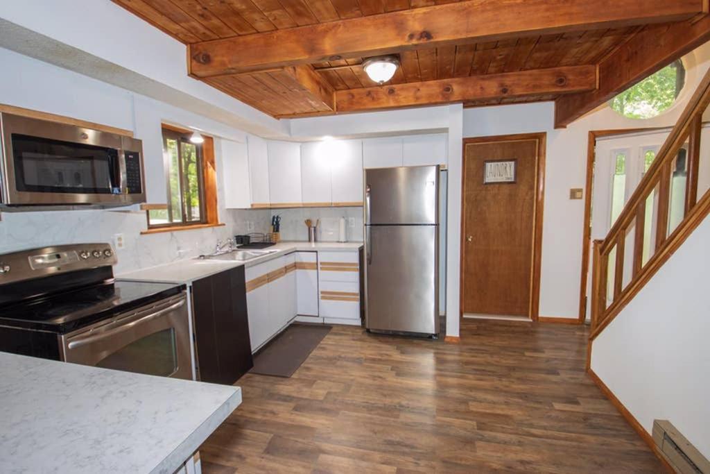 Entire 3 Bedroom Adventure Chalet, Near The Best Of The Poconos อีสต์สเตราด์สเบิร์ก ภายนอก รูปภาพ